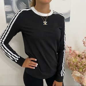 Adidas top